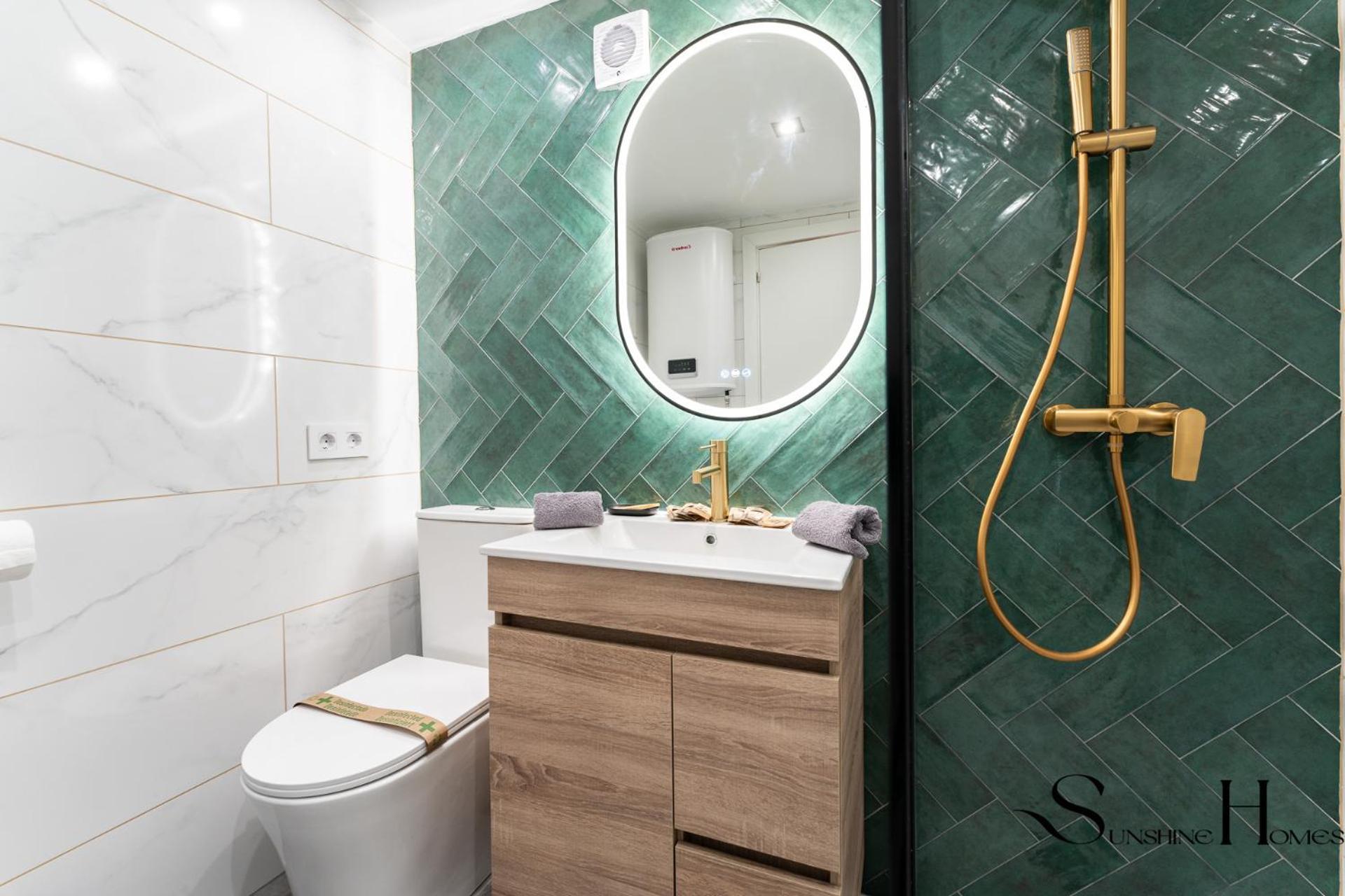 Seaview Beachfront Studio With Aqua Park & Balcony Benalmádena Exterior foto